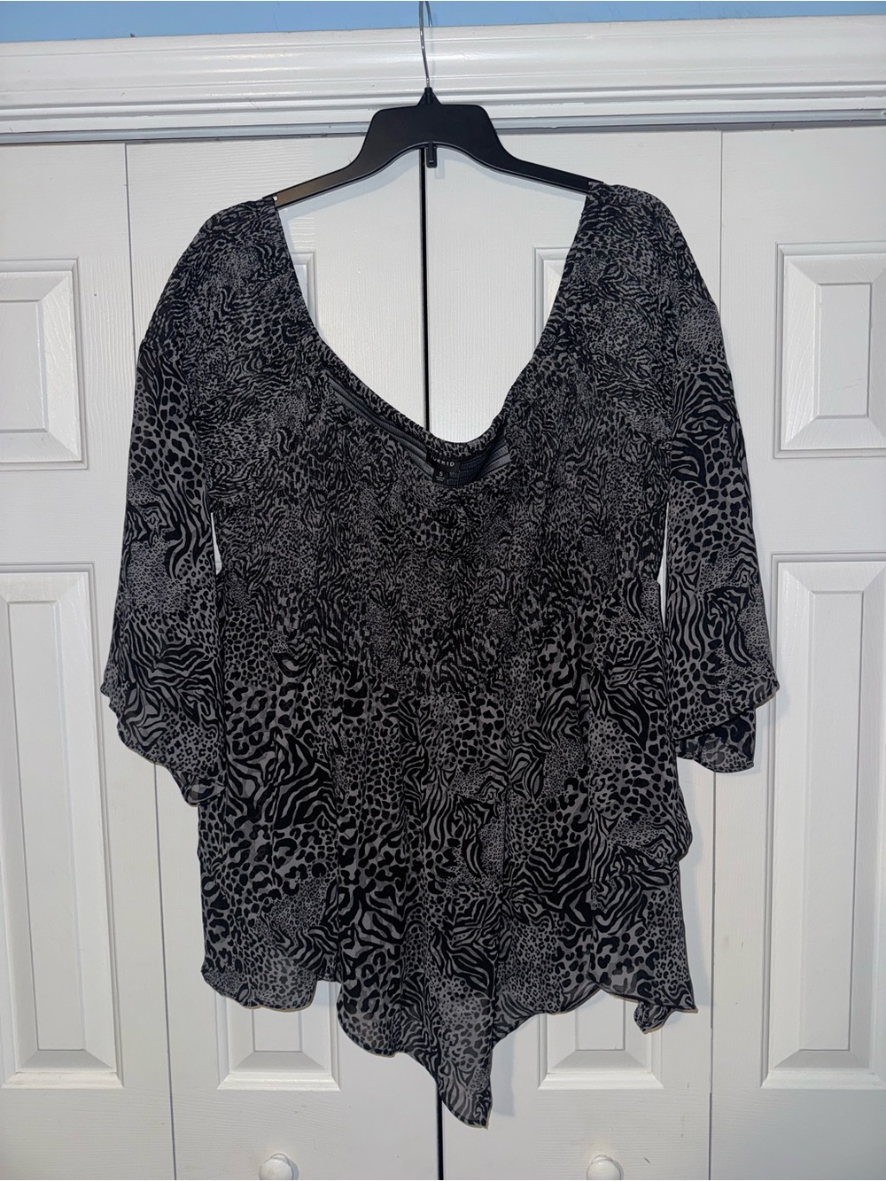 torrid Black & Gray Animal Print Strapless Tunic